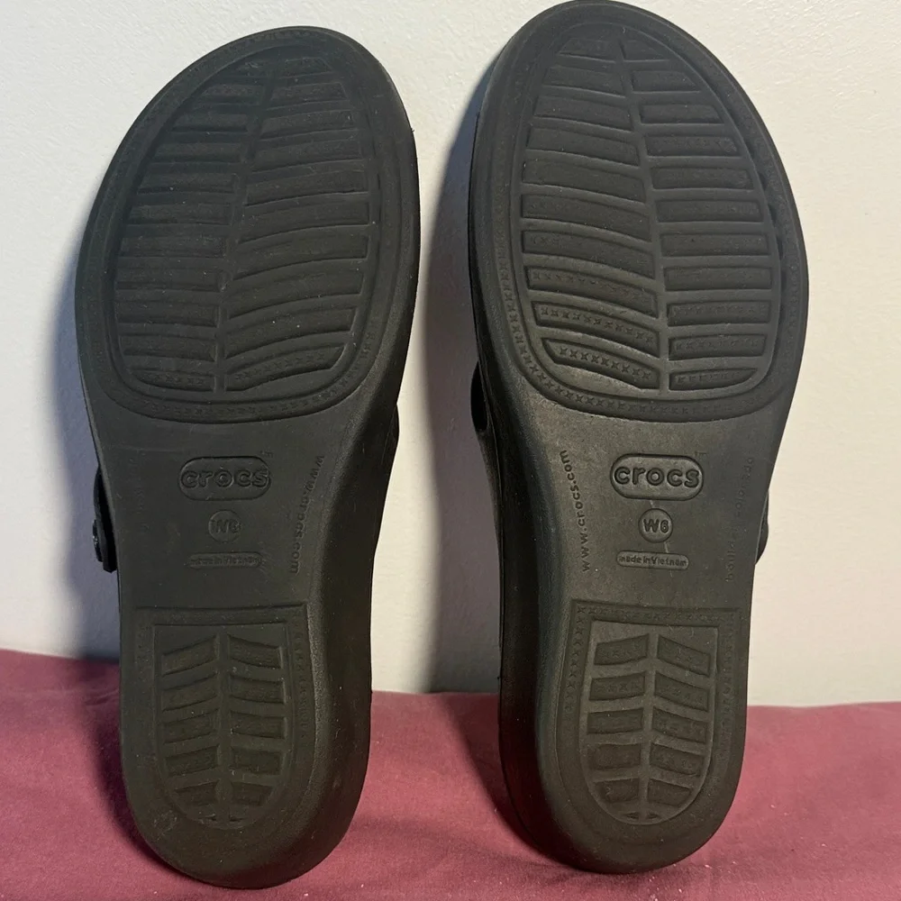 CROCS Black Slide Sandals with Sparkling Accents - Picture 6 of 7